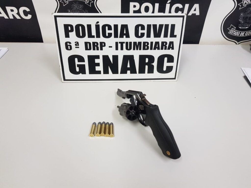 Homem é preso por posse irregular de arma de fogo em Itumbiara