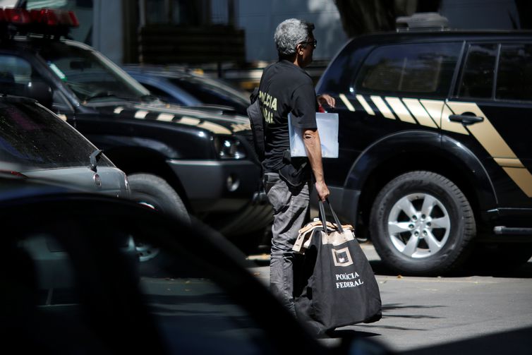 PF combate, no Rio, furtos de encomendas nos Correios