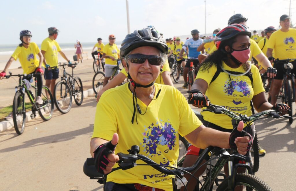 Vídeo: Passeio ciclístico contra o feminicídio