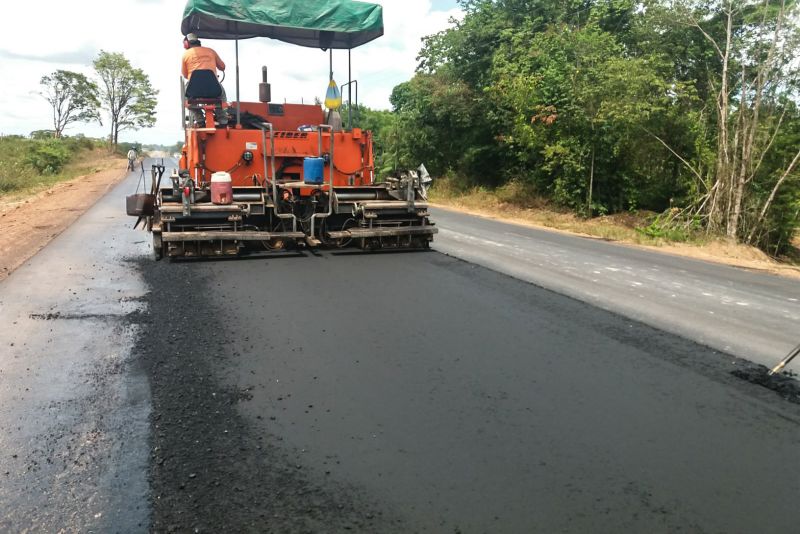 Equipes da Setran avançam na conservação e pavimentação de rodovias no Baixo Tocantins