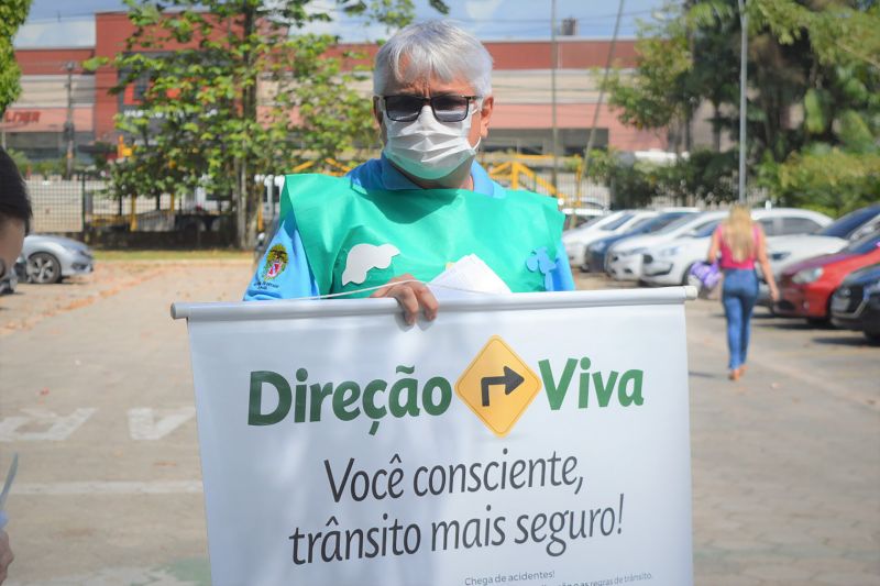 Hospital Metropolitano alerta para perigos no trânsito e homenageia vítimas de acidentes