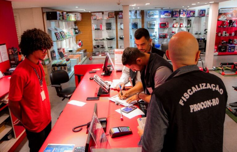 Procon orienta lojistas sobre as regras de proteção contra a Covid-19 durante “Black Friday”