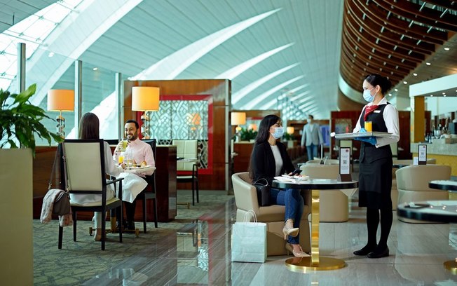 Emirates inicia a reabertura de salas VIP internacionais