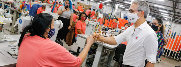Em visita a empresas, Zema destaca trabalho para atração de investimentos e geração de empregos