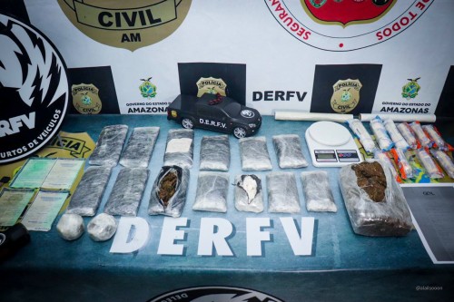 Polícia Civil prende integrantes de organização criminosa que receptava e trocava veículos clonados por drogas no eixo Norte/Nordeste