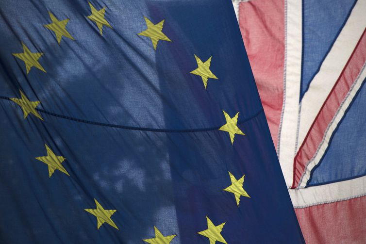Brexit: negociações vão ser retomadas em Londres