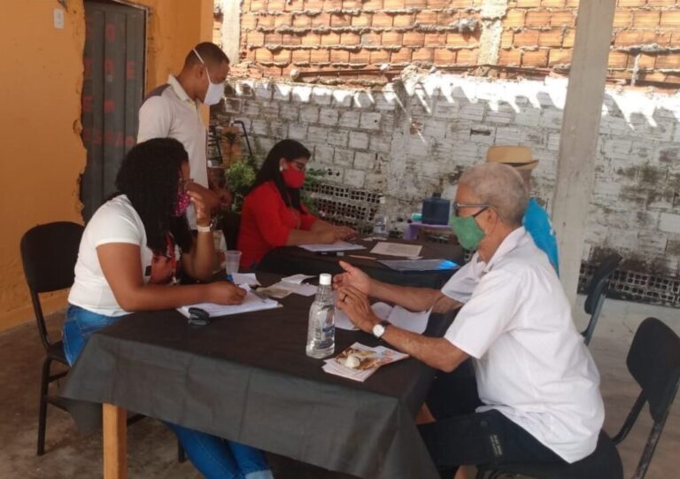 ADH faz atualização cadastral dos moradores do Conjunto Júlia Maione em Teresina