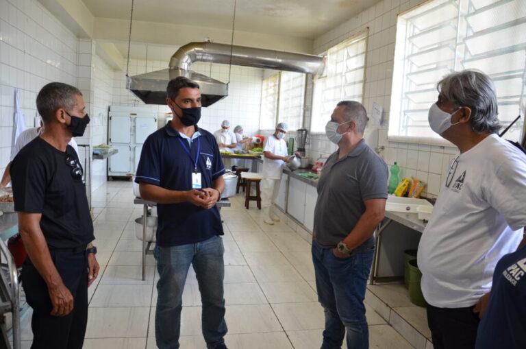 Comitiva cearense visita Associação de Proteção e Assistência aos Condenados em Minas Gerais