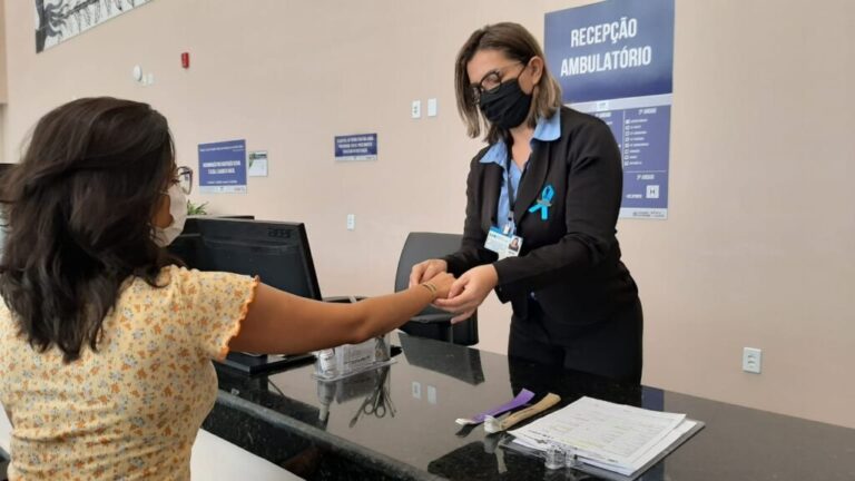 Metropolitano implanta novo dispositivo e oferece mais segurança na identificação de pacientes