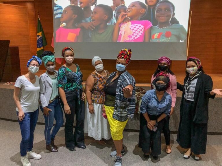 Oficina de Turbante vira aula de história e cultura durante Novembro Negro da SEDH