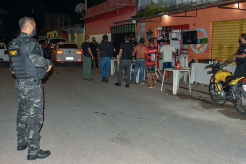 Na véspera do segundo turno da eleição, Polícia Civil deflagra operação ‘Lei Seca’ e fecha 79 bares em Manaus