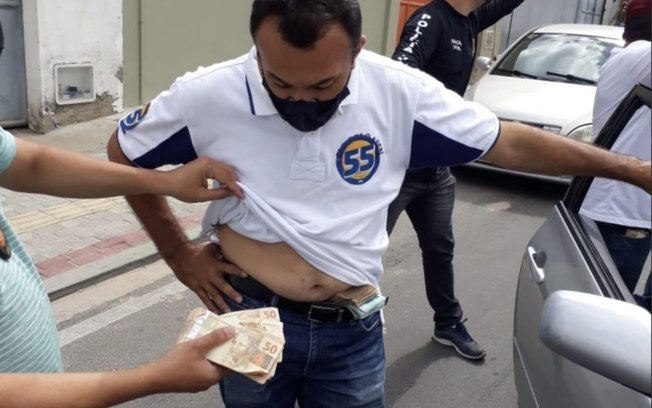Vídeo: PF prende irmão de prefeito candidato à reeleição com dinheiro na cueca