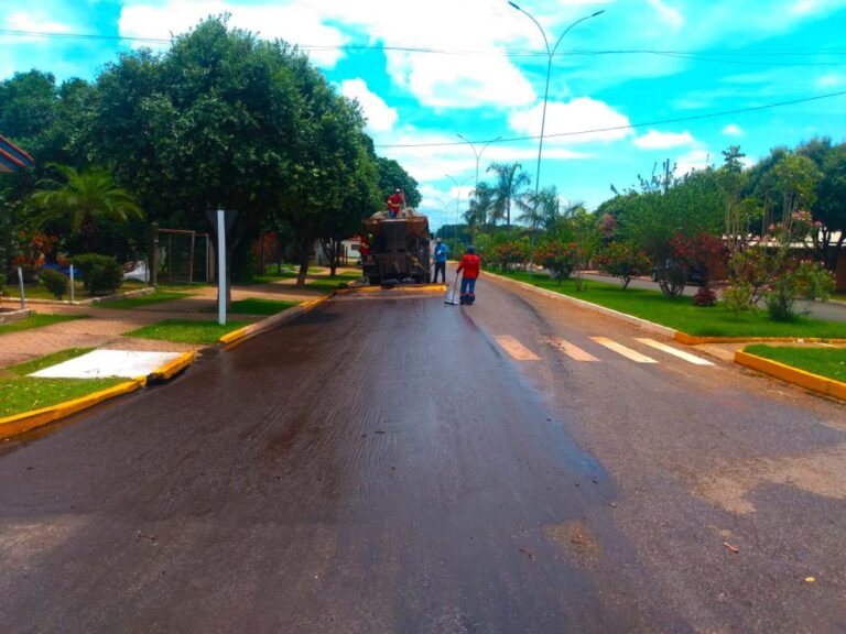 Convênio entre Estado e Prefeitura recupera ruas e avenidas em Santa Rita do Trivelato