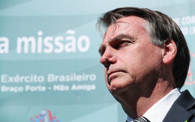Bolsonaro desiste do Renda Cidadã e retomará Bolsa Família, diz jornal