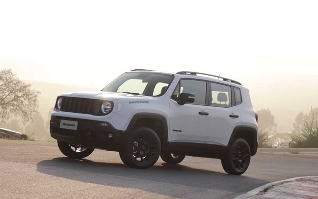 Jeep Renegade fecha novembro na ponta do ranking dos SUVs