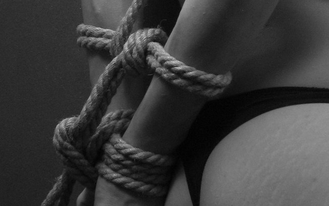 Conheça o shibari, a técnica de amarração erótica do BDSM