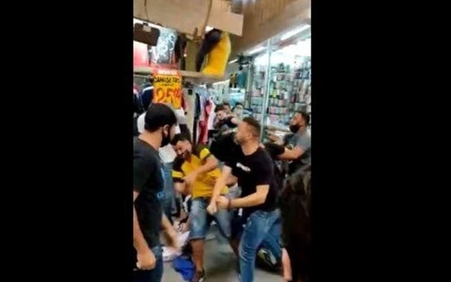 Feirante briga e troca socos com clientes em feira de Brasília; veja o vídeo
