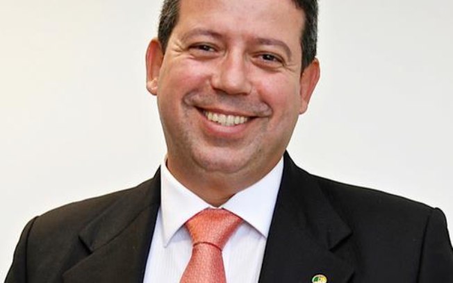 Homem de Bolsonaro na Câmara: Arthur Lira recebeu R$ 1 milhão em rachadinha