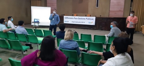 Policlínica Codajás realiza seminário para gestores sobre reabilitação