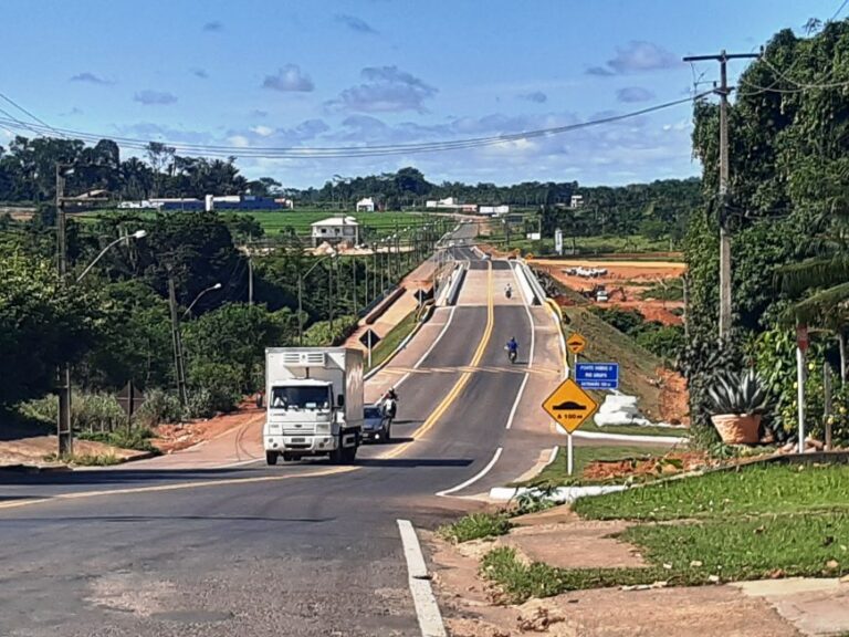 Ponte sobre o rio Urupá proporciona maior segurança e agilidade para o escoamento produtivo, em Ji-paraná