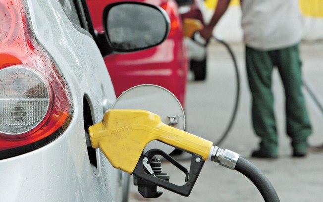 Preço da gasolina já subiu 15,5% desde maio, aponta pesquisa