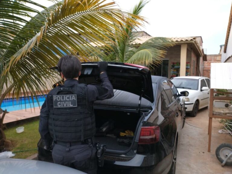 Operação Babilônia: Polícia Civil cumpre dezenas de prisões e buscas contra organização criminosa suspeita de operar “Central Telefônica do Tráfico”