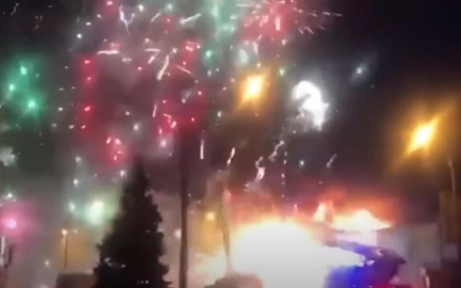 Fábrica de fogos de artifício explode em incêndio na Rússia; assista