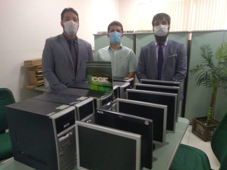 Delegacias da Polícia Civil recebem novos computadores repassados pela Controladoria Geral