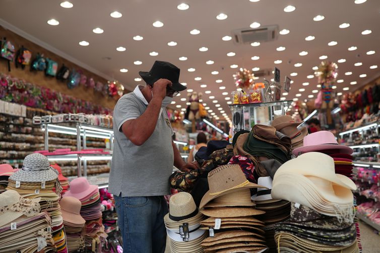 Natal: Inmetro orienta consumidor para compras seguras e de qualidade