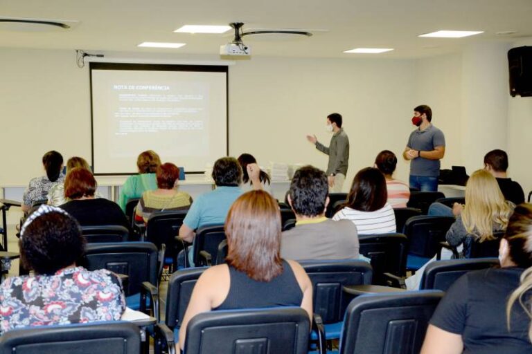 Seduc e Igeprev treinam servidores para o mutirão de processos de aposentadoria