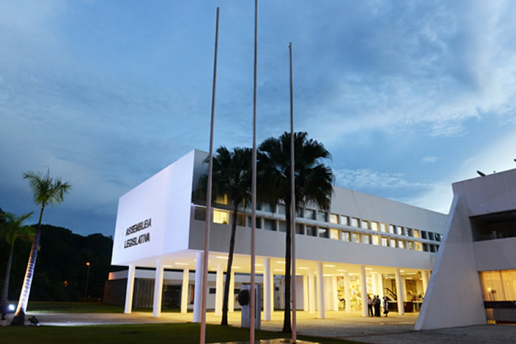 Ato da Mesa Diretora determina que a próxima semana terá sessões de segunda a sexta-feira