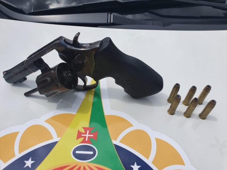 Polícia Militar flagra foragido da Justiça com arma de fogo em Ceilândia