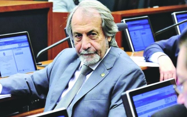 Ex-deputado Carlos Eduardo Cadoca morre após contrair Covid-19, no Recife