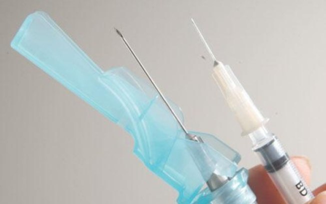 Compra de seringas de vacina contra Covid-19 sofre mudanças em SP