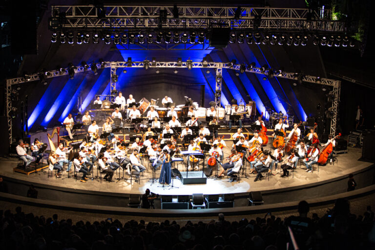 Domingo no TCA exibe ‘Natal na Espanha’ da Osba