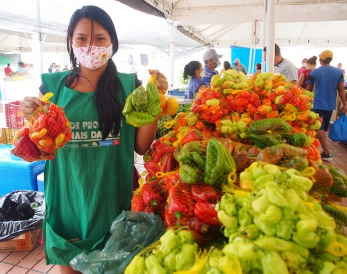 Super Bazar da Cris recebe edição especial da Feira de Produtos Regionais da ADS