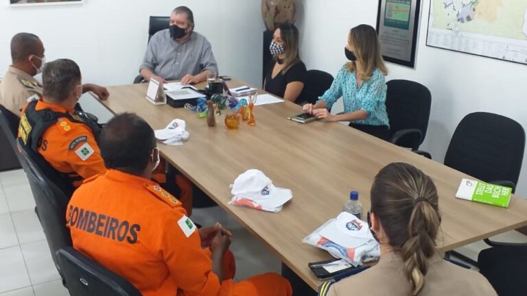 Parceria reforçada para prevenção e combate ao fogo