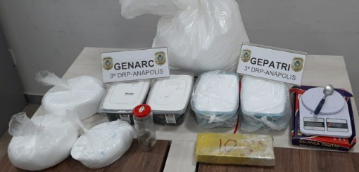 Polícia Civil estoura laboratório de refino de drogas em Anápolis; quatro pessoas foram presas