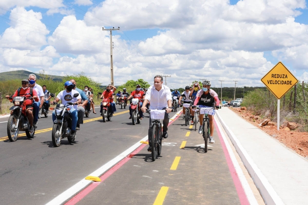 Renan Filho inaugura Rodovia Portal dos Cânions e diz que obra estrutura o turismo