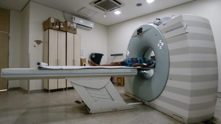 Hospital de Santa Maria retoma oferta de tomografias