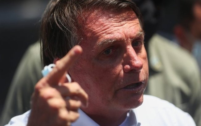 Covid-19: por que tomar vacina não é só ‘problema meu’, como diz Bolsonaro