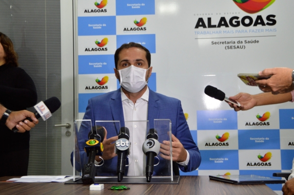 Alagoas iniciará a vacinação contra a Covid-19 em fevereiro, afirma secretário da Saúde