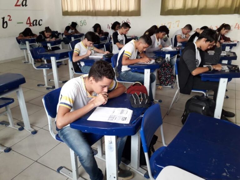 Seduc convoca alunos para recuperação e exames finais da rede estadual de ensino do Cone Sul