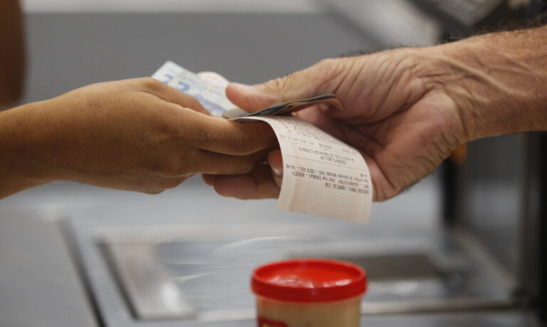 Sorteio de dezembro da Nota Premiada distribui R$ 1 milhão em prêmios