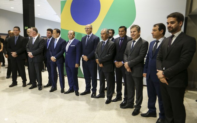 Governadores de 17 estados pedem a Bolsonaro prorrogação de calamidade pública