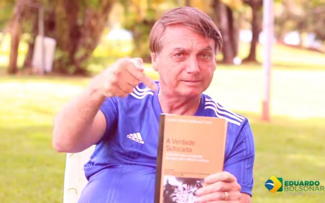 Bolsonaro exalta torturador e cita livro de Ustra como “leitura obrigatória”