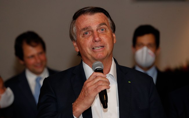 Bolsonaro desiste de apoiar Rodrigo Pacheco na eleição do Senado