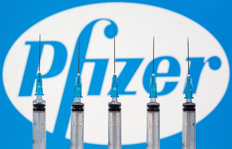 Agência europeia aprova vacina contra covid-19 da Pfizer-BioNTech