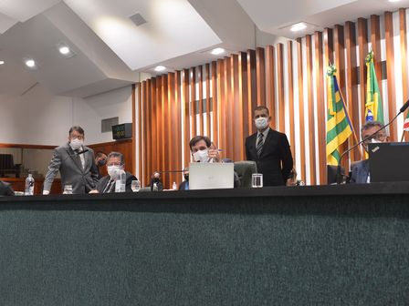 Deputados aprovam novo regime previdenciário em Goiás