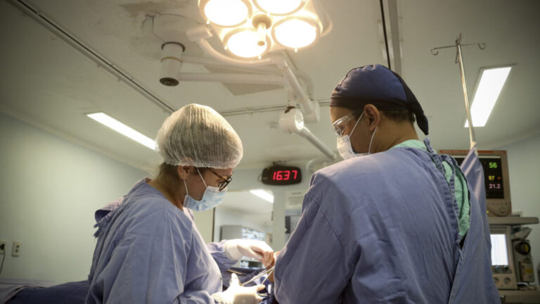 Cirurgias eletivas são mantidas na rede até 4 de janeiro